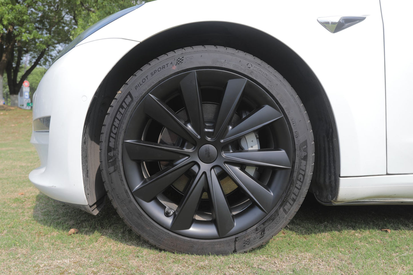 Tesla Model 3 2019 -2023 BLADE CLASSIC 4 x 18" Wheel Covers Cover Hub Cap T Logo