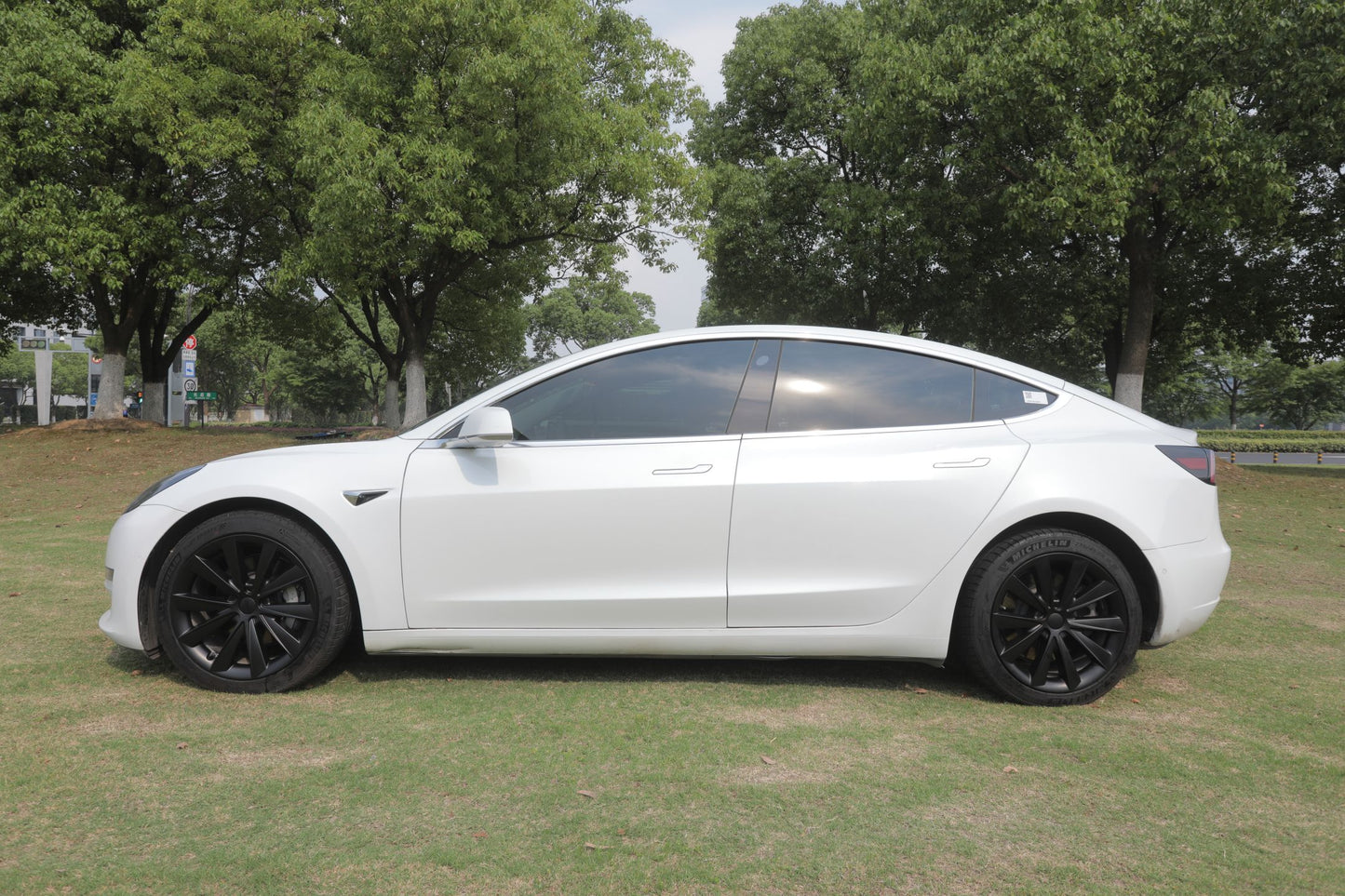 Tesla Model 3 2019 -2023 BLADE CLASSIC 4 x 18" Wheel Covers Cover Hub Cap T Logo