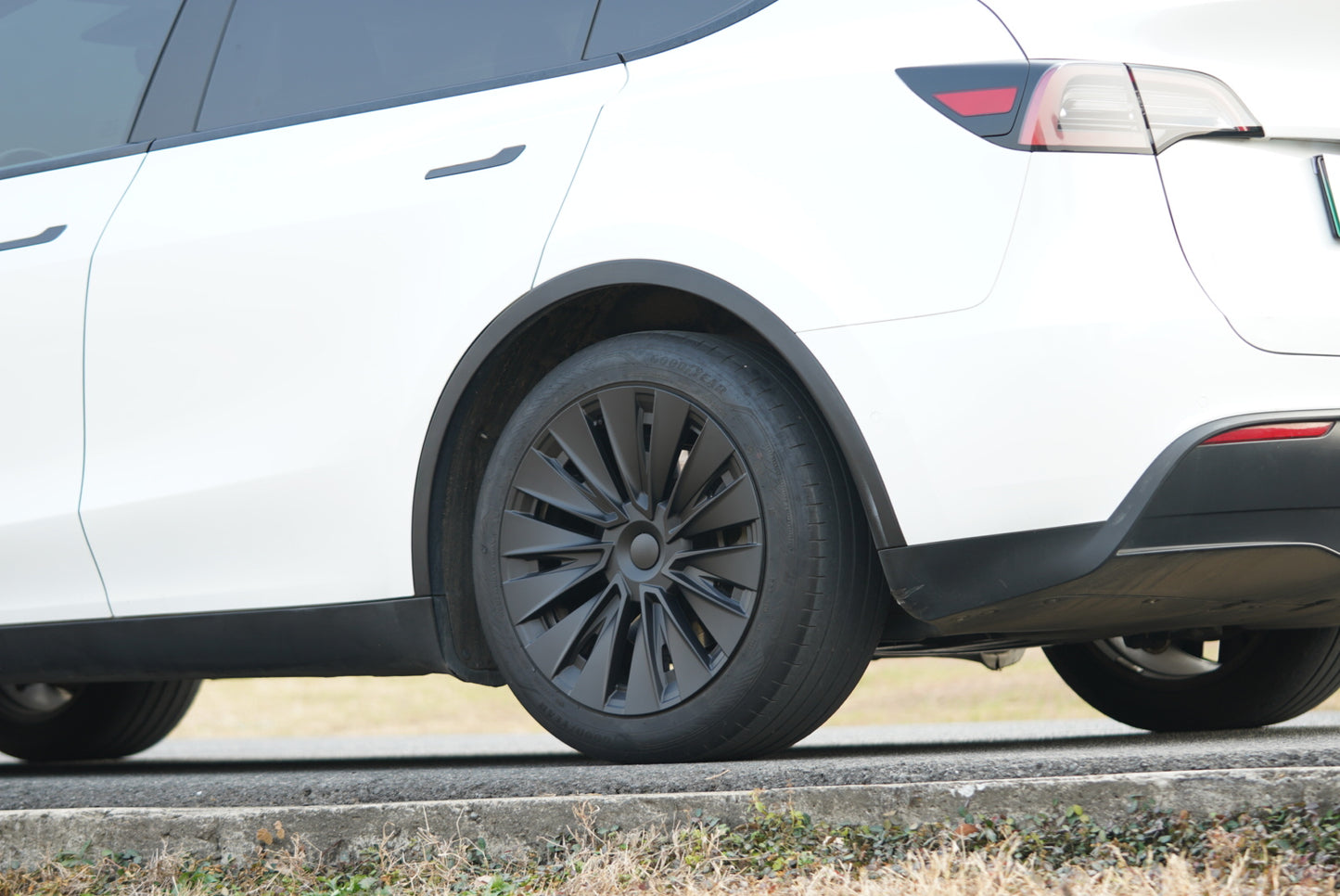 TYPHOON 19" Wheel Covers for Tesla Model Y (Matt Black)