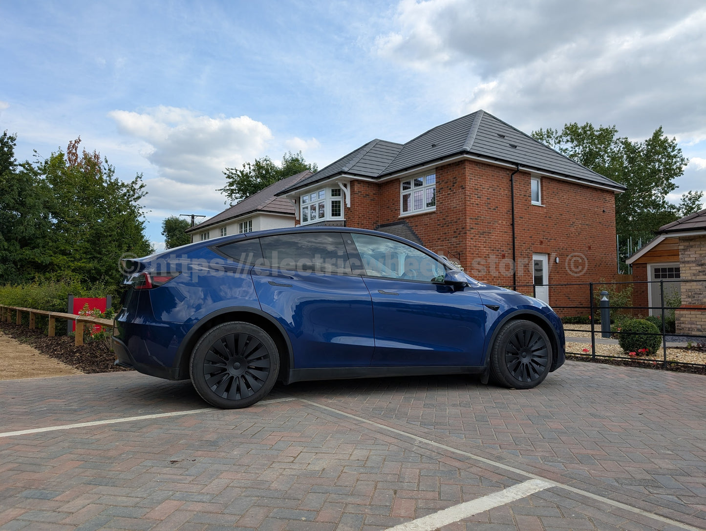 UK Stock, BLADE, Induction Straight Tesla Model Y 4 x 19" Wheel Covers Cover Hub Cap T Logo 19 Inch. Matt Black