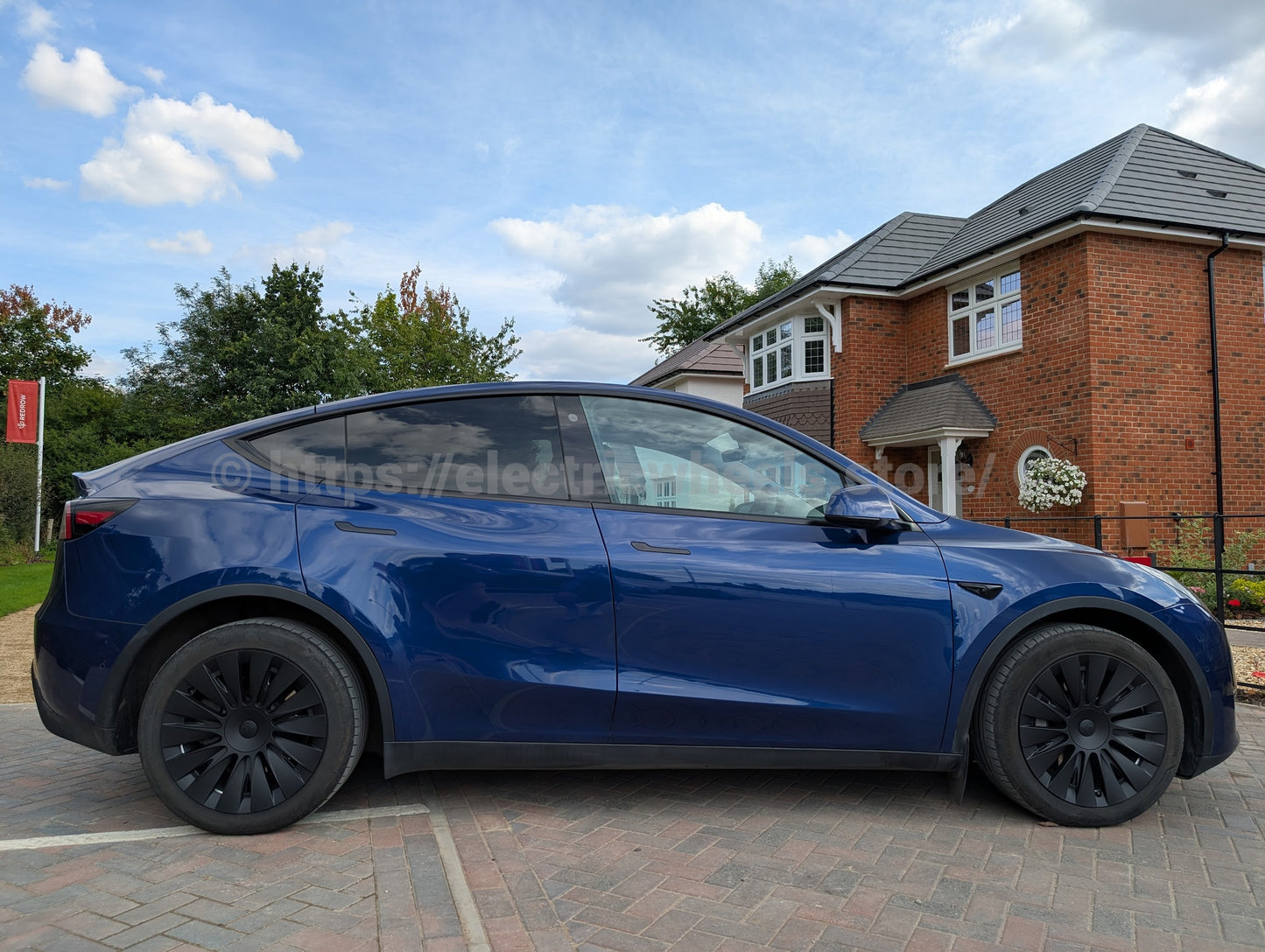 UK Stock, BLADE, Induction Straight Tesla Model Y 4 x 19" Wheel Covers Cover Hub Cap T Logo 19 Inch. Matt Black