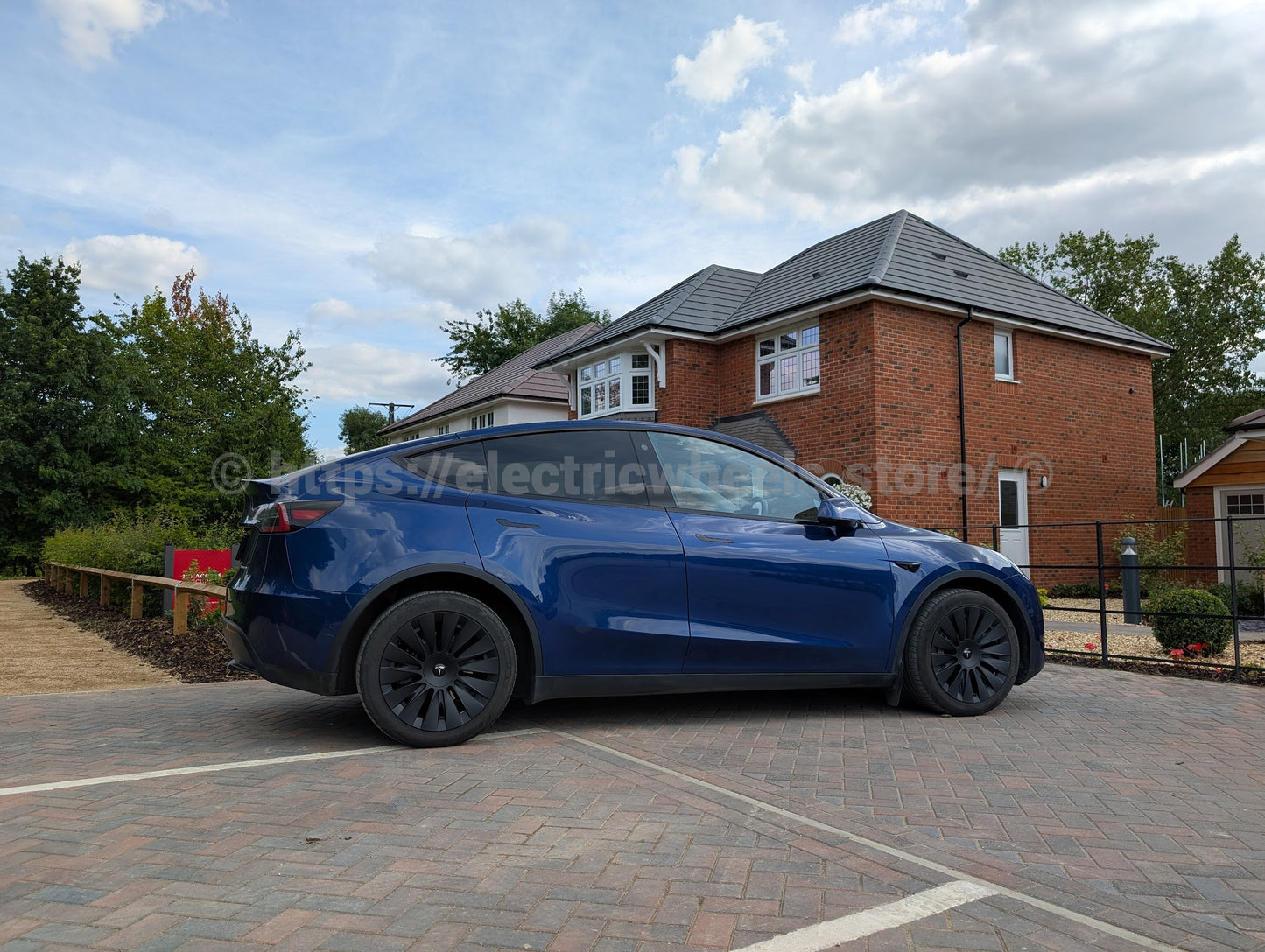 UK Stock, BLADE, Induction Straight Tesla Model Y 4 x 19" Wheel Covers Cover Hub Cap T Logo 19 Inch. Matt Black