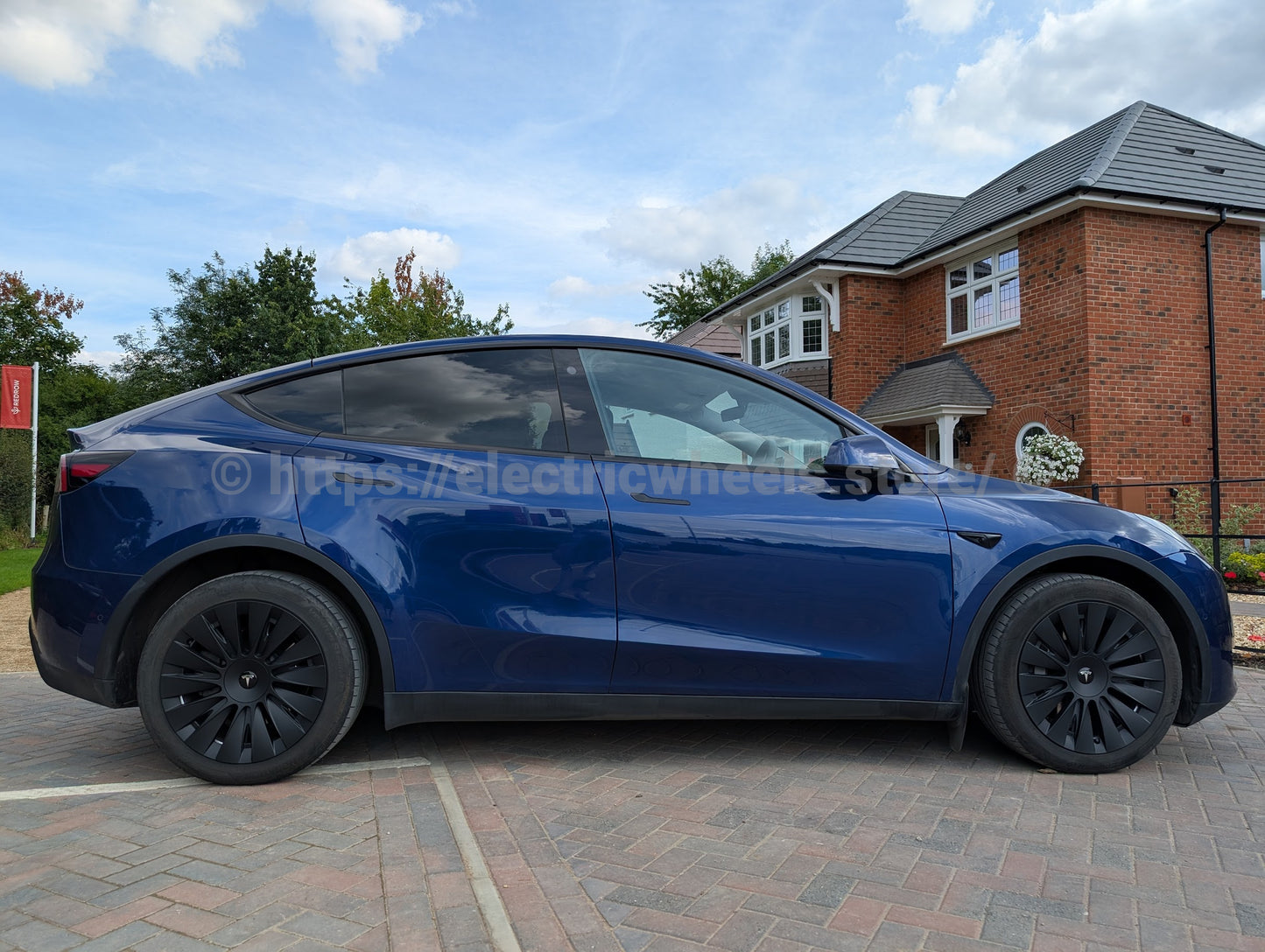 UK Stock, BLADE, Induction Straight Tesla Model Y 4 x 19" Wheel Covers Cover Hub Cap T Logo 19 Inch. Matt Black