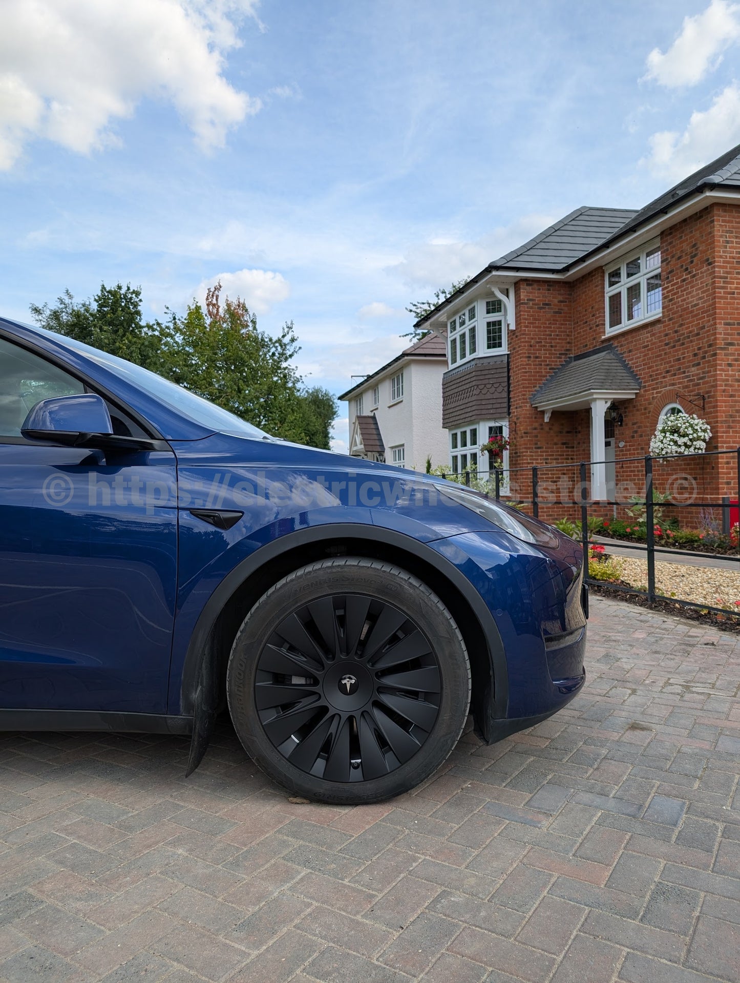 UK Stock, BLADE, Induction Straight Tesla Model Y 4 x 19" Wheel Covers Cover Hub Cap T Logo 19 Inch. Matt Black