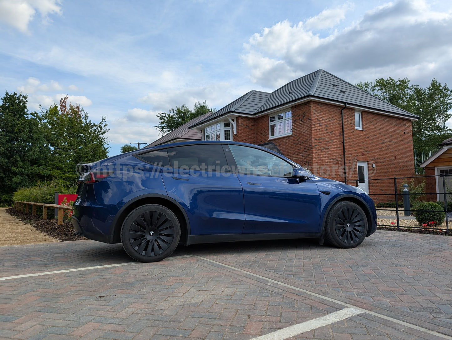 UK Stock, BLADE, Induction Straight Tesla Model Y 4 x 19" Wheel Covers Cover Hub Cap T Logo 19 Inch. Matt Black