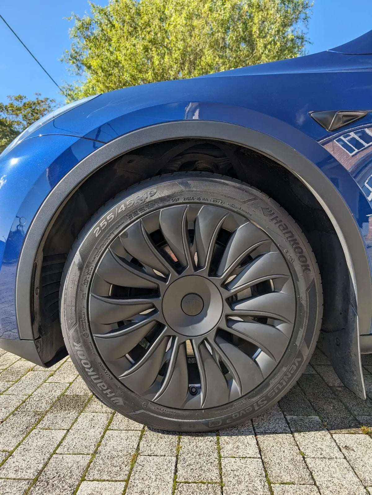 STORM cover fitted to a Tesla Model Y